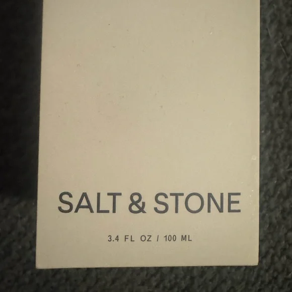 Salt & Stone Santal & Vetiver Body Mist - Picture 4 of 4